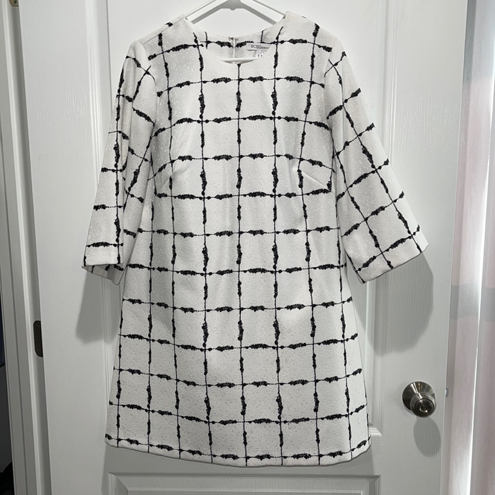 Women’s L black & white BCBGeneration dress.